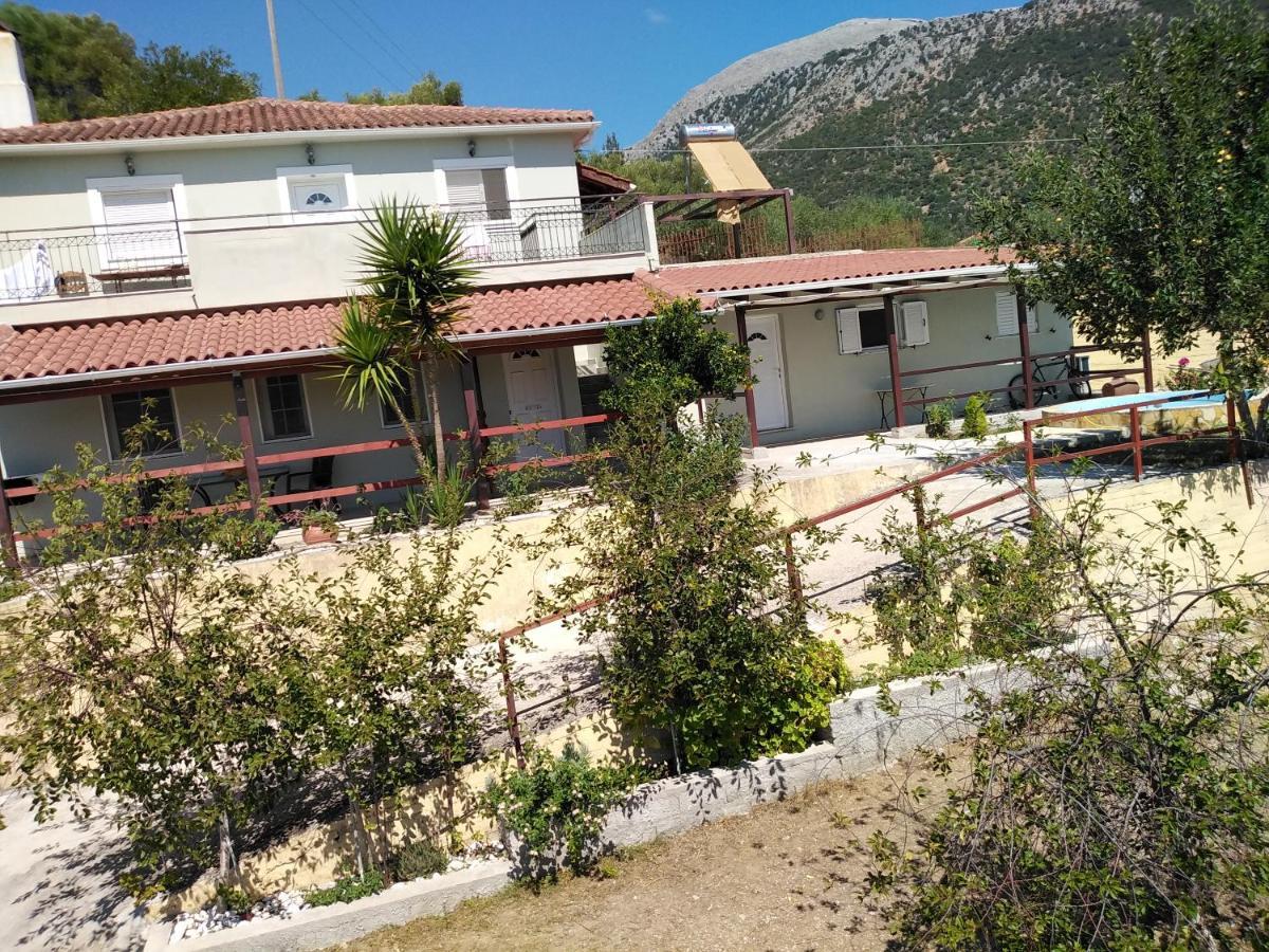 Apartment With Pool In Tzanata Kefalonia Dhimisianata Exterior foto